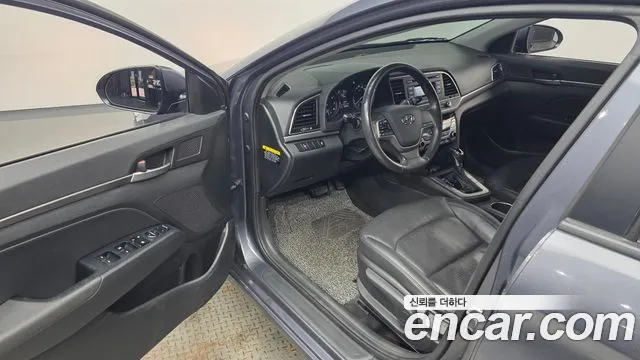 Hyundai Avante 2015 thumb 10