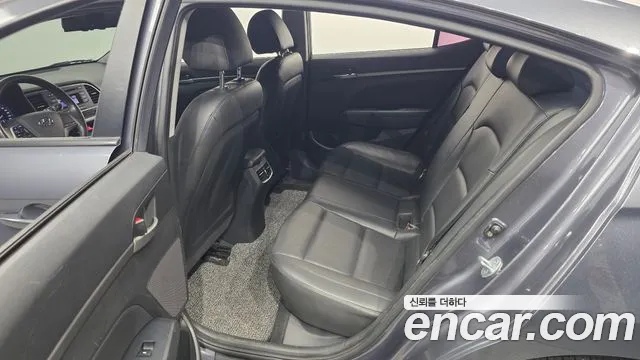 Hyundai Avante 2015 thumb 11