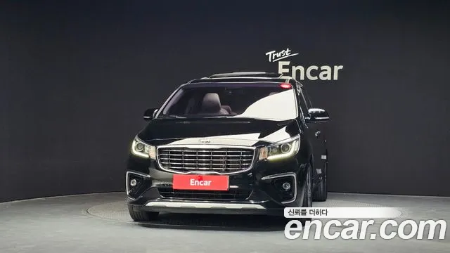 Kia Carnival 2019 thumb 3
