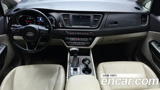 Kia Carnival 2019 thumb 7