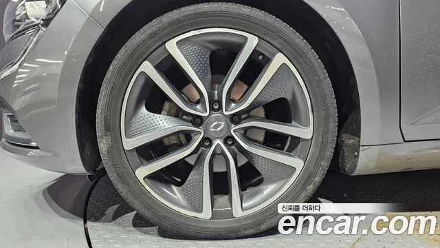 Renault-KoreaSamsung Megane 2016 thumb 5