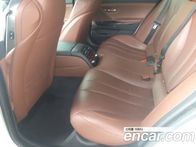 BMW 6-Series 2014 thumb 7