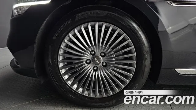 Genesis G90 2019 thumb 5