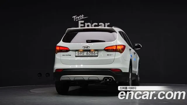 Hyundai Santa Fe 2014 thumb 4