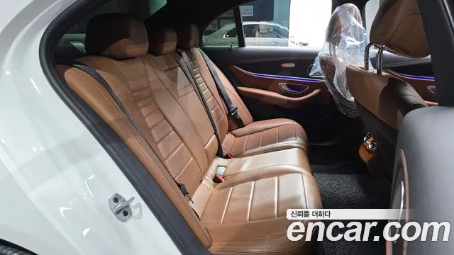 Mercedes-Benz E-Класс 2020 thumb 10
