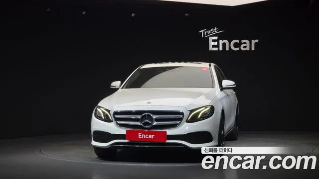 Mercedes-Benz E-Класс 2017 thumb 3