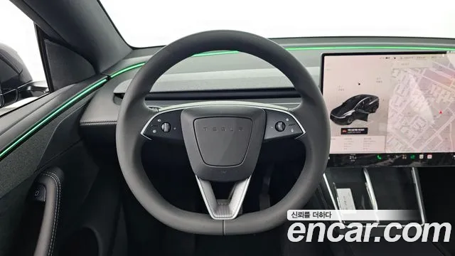 Tesla Model Y 2026 thumb 12