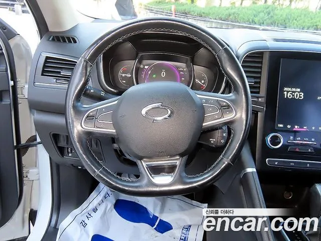 Renault-KoreaSamsung Koleos 2016 thumb 8