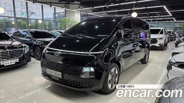 Hyundai Staria 2021 thumb 2