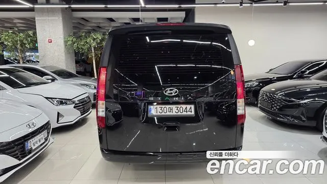 Hyundai Staria 2021 thumb 6