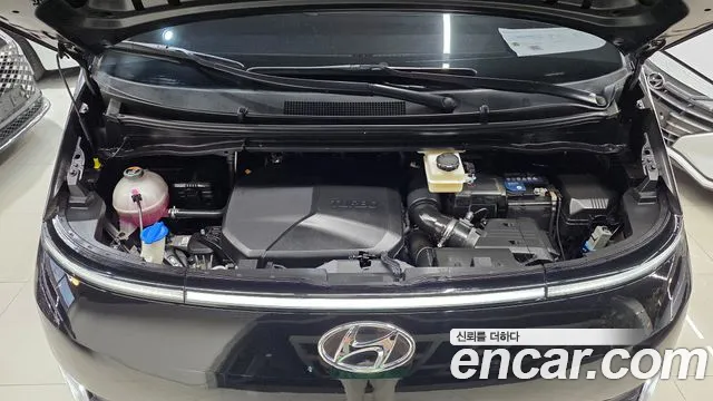 Hyundai Staria 2021 thumb 8