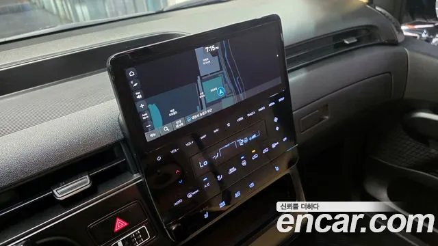 Hyundai Staria 2021 thumb 10