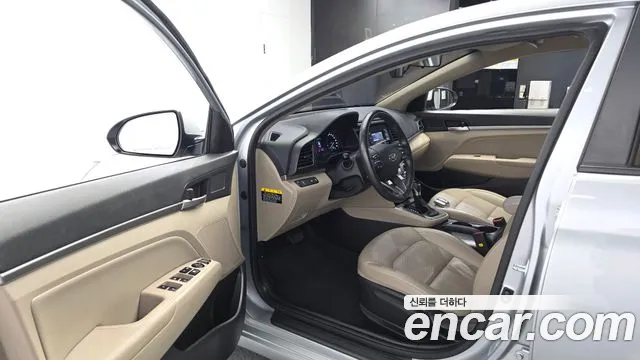 Hyundai Avante 2019 thumb 10