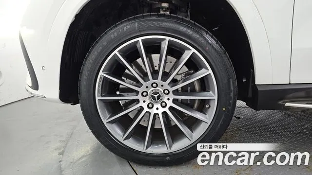 Mercedes-Benz GLE 2023 thumb 5