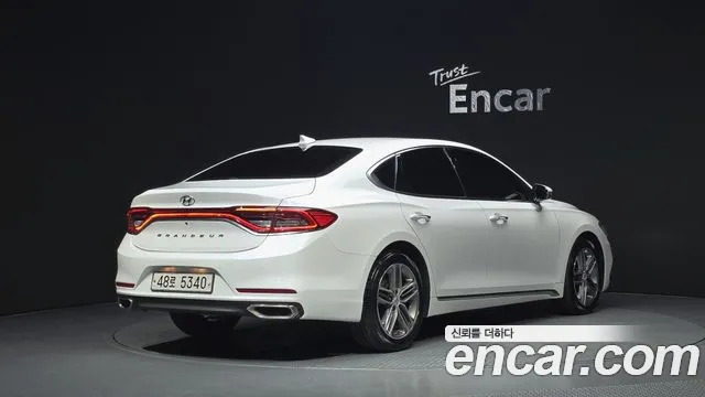 Hyundai Grandeur 2017 thumb 2