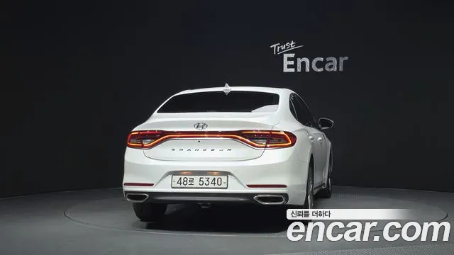 Hyundai Grandeur 2017 thumb 4