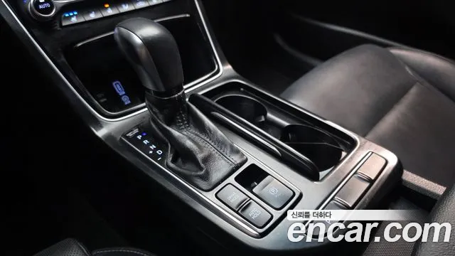 Hyundai Grandeur 2017 thumb 9