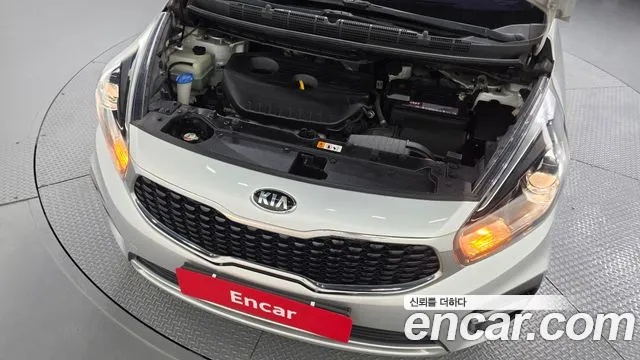Kia Carens 2018 thumb 5