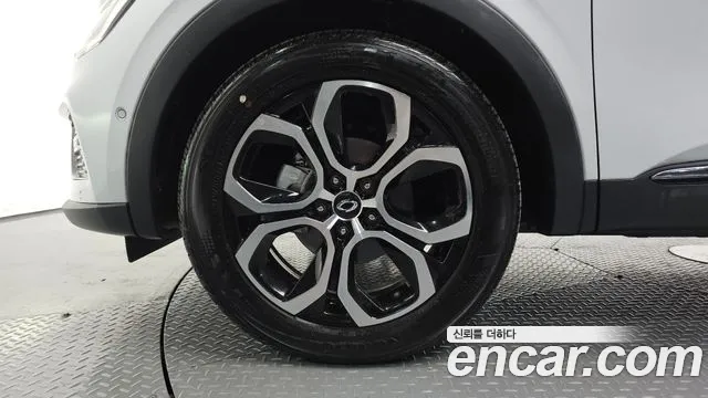 Renault-KoreaSamsung Arkana 2022 thumb 4