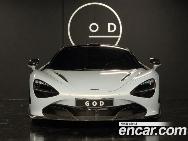 Mclaren 720S 2017 thumb 3