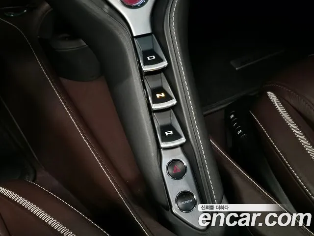 Mclaren 720S 2017 thumb 8