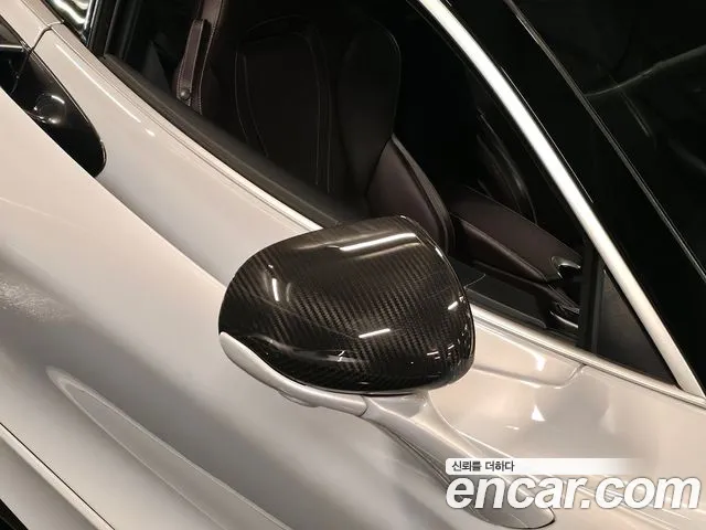 Mclaren 720S 2017 thumb 11