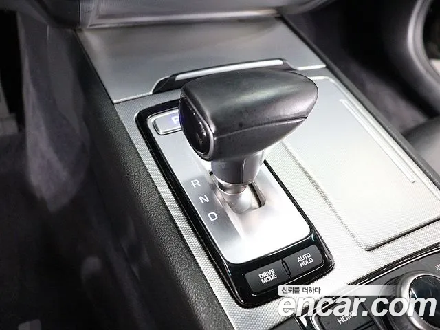 Genesis G80 2018 thumb 8