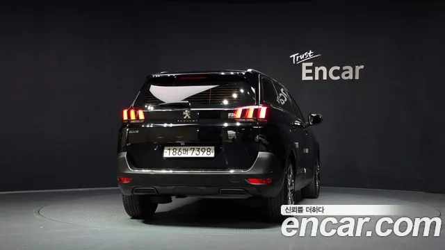 Peugeot 5008 2018 thumb 4