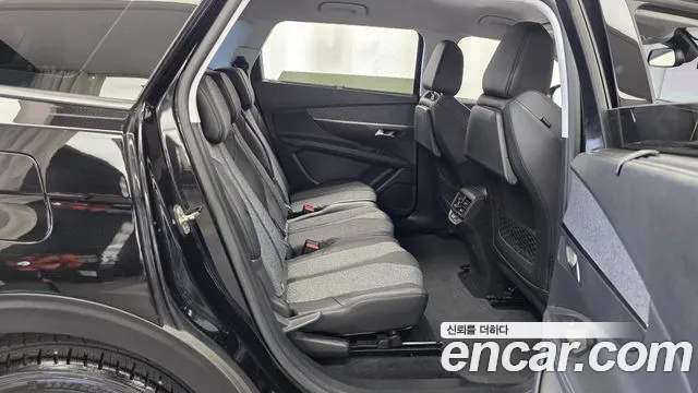 Peugeot 5008 2018 thumb 12