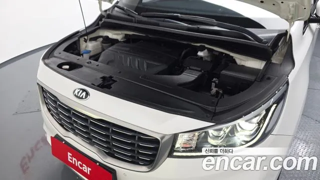 Kia Carnival 2019 thumb 5