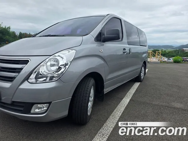 Hyundai Starex 2017 thumb 3