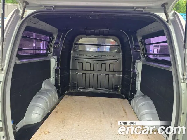Hyundai Starex 2017 thumb 11
