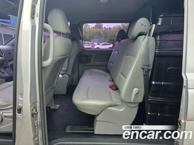 Hyundai Starex 2017 thumb 12