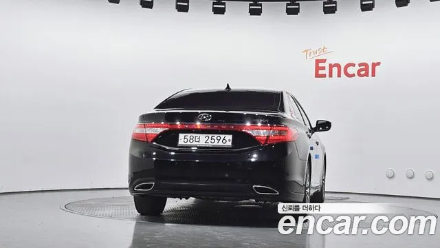 Hyundai Grandeur 2013 thumb 4