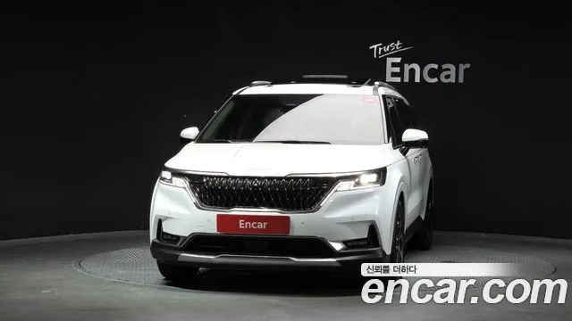 Kia Carnival 2023 thumb 3
