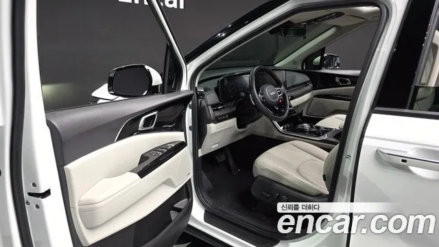 Kia Carnival 2023 thumb 10