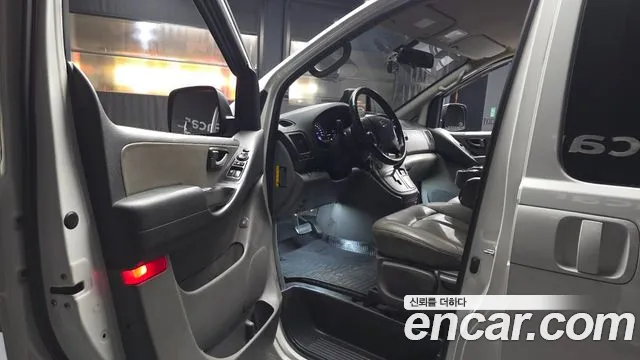 Hyundai Starex 2020 thumb 10