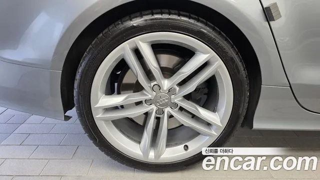 Audi S7 2014 thumb 5