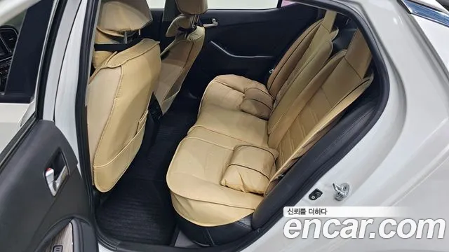 Kia K5 2015 thumb 11