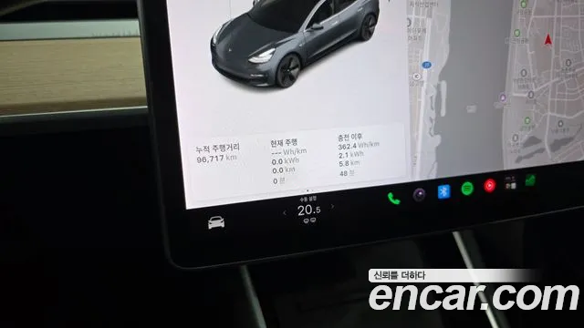 Tesla Model 3 2020 thumb 8
