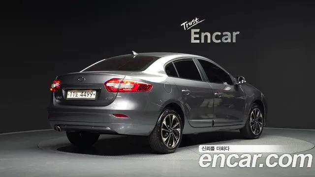 Renault-KoreaSamsung Fluence 2015 thumb 2