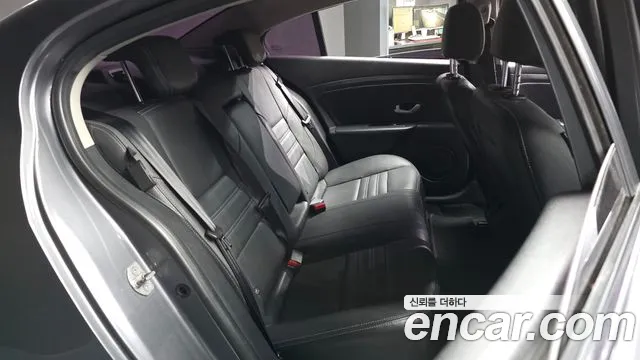 Renault-KoreaSamsung Fluence 2015 thumb 12