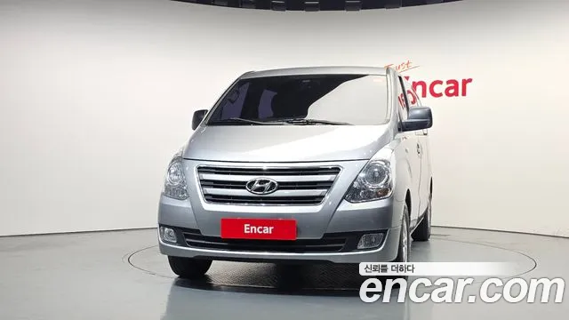 Hyundai Starex 2017 thumb 3