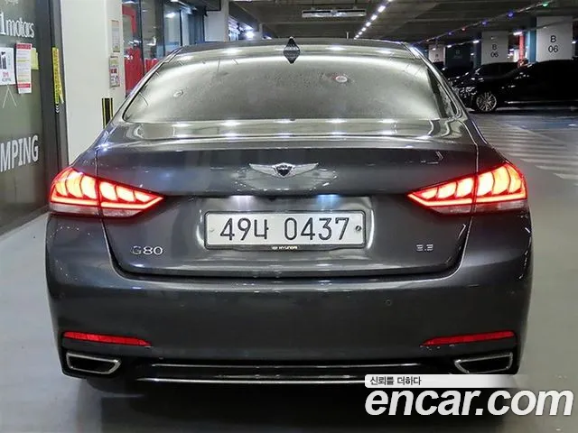Genesis G80 2016 thumb 5