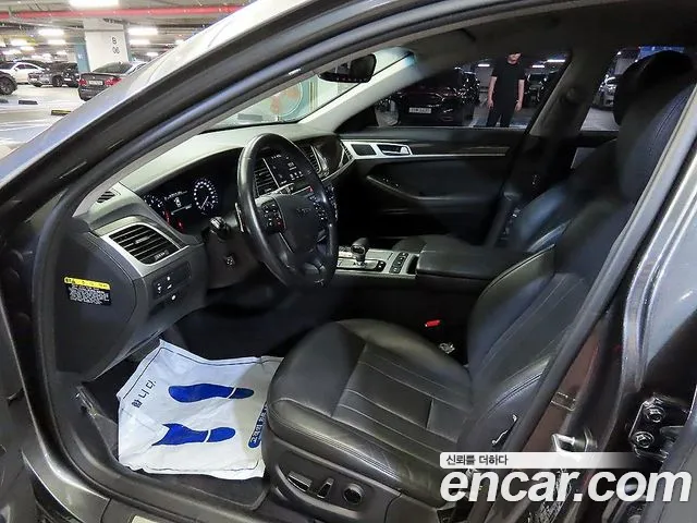 Genesis G80 2016 thumb 6