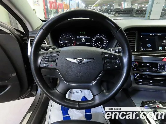 Genesis G80 2016 thumb 8