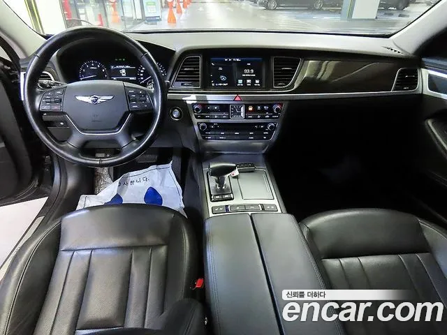Genesis G80 2016 thumb 10