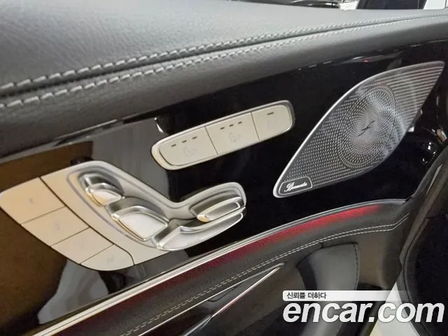 Mercedes-Benz AMG GT 2020 thumb 9