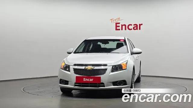ChevroletGMDaewoo Cruze 2012 thumb 3
