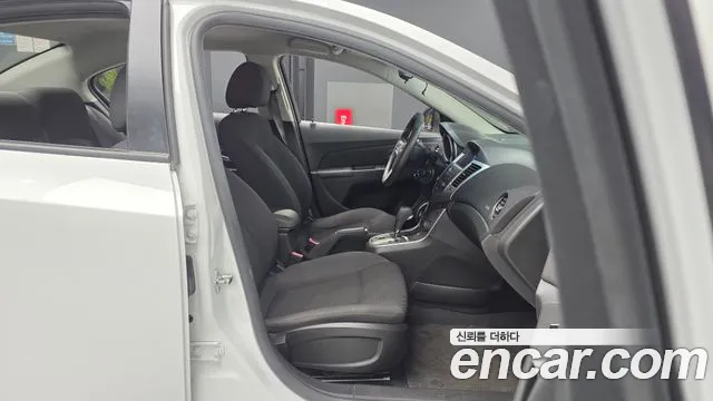 ChevroletGMDaewoo Cruze 2012 thumb 11